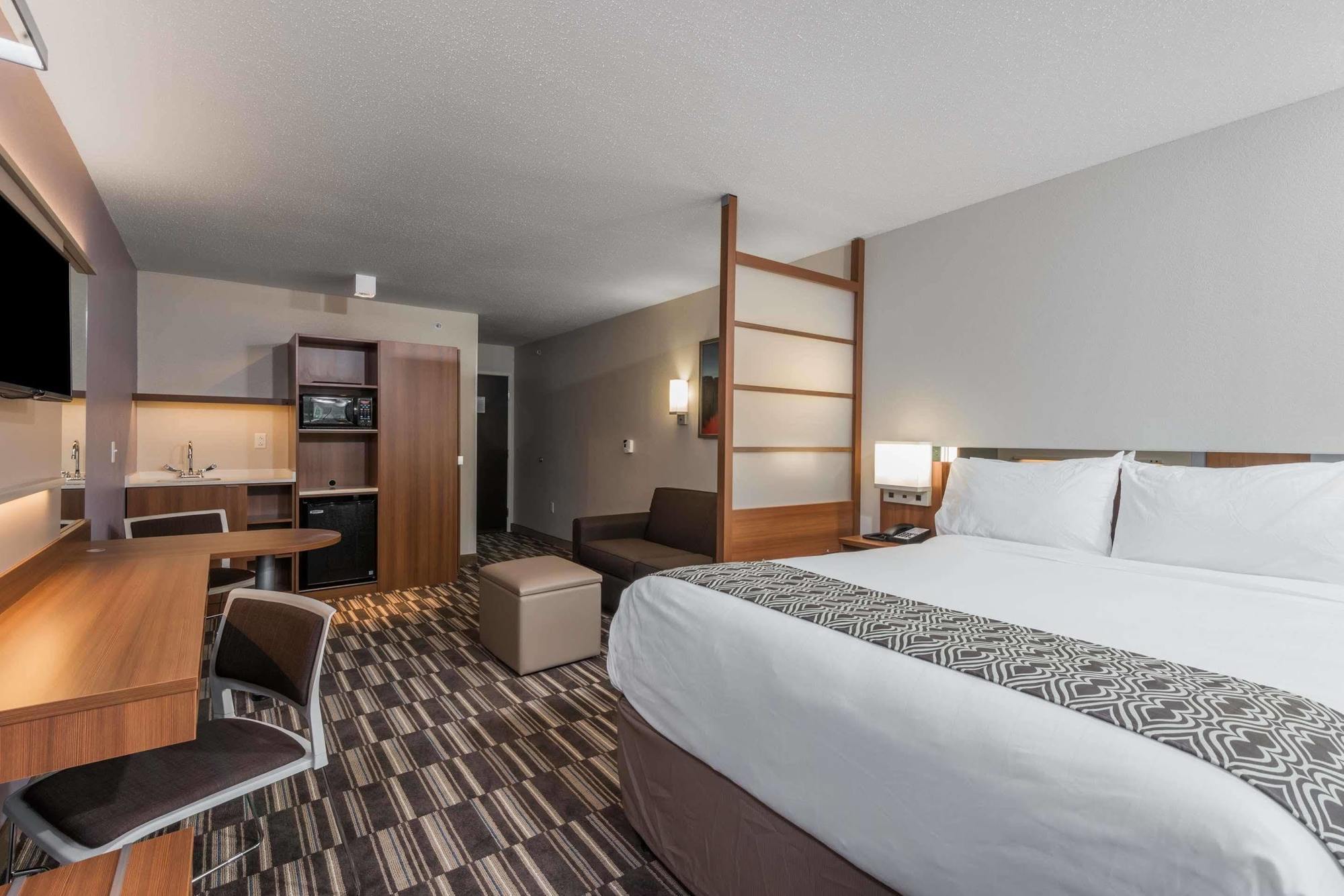 Microtel Inn & Suites By Wyndham Altoona Extérieur photo